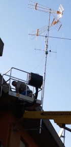 Antenna TV con staffa lunga 1,20mt a San Pietro in Casale - ANTENNISTA